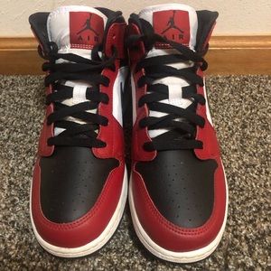 THESE ARE A 7 IN YOUTH but fit my feet and I am a 7 1/2 barley worn